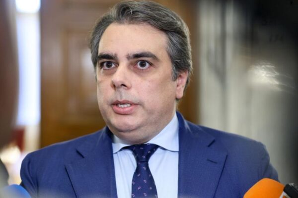 ПП обявява, че ще върне мандата и иска вот на 29 март