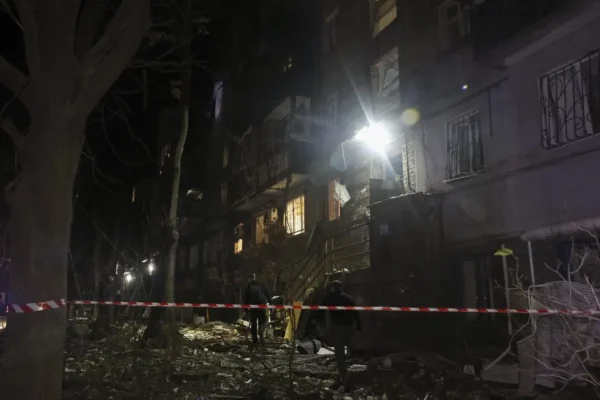 Нощна дронова атака по Одеса повреди енергийна инфраструктура