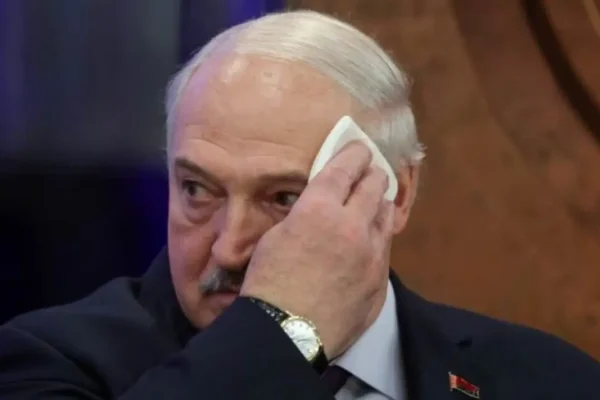 Жалко за Беларус, че предава суверенитета си на руснаците. Минск трябва да спре с тези игри