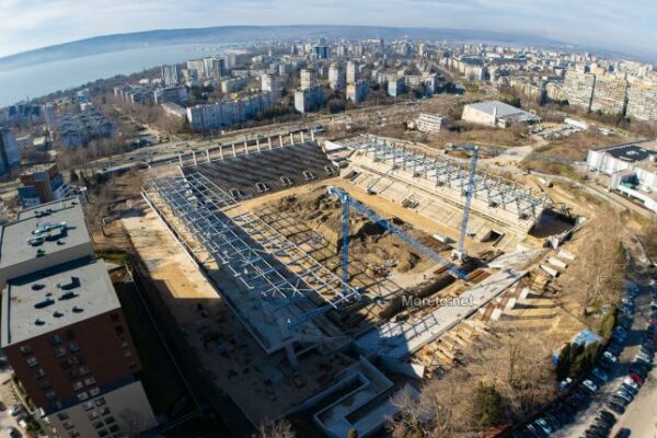 Завършване и развитие на „Арена Варна“: Проектът за модерен спортен комплекс и търговска зона.