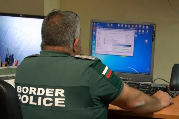 Нефтено петно подсили версията за потънал кораб край Созопол