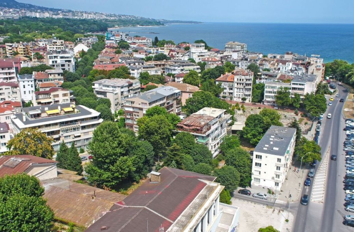 Хотелите във Варненско отчетоха 13% повече нощувки през декември