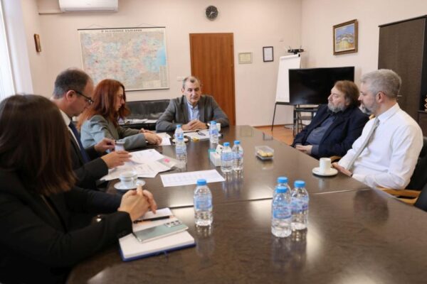 МЗ обсъжда подкрепа за „Св. Анна“ и търси решение за детската хирургия