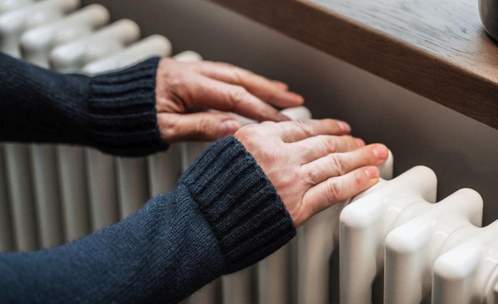 Евростат отчита спад на хората без достатъчно отопление у нас