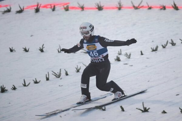Владимир Зографски ще представя България в ски скоковете на Олимпийските игри в Милано-Кортина.