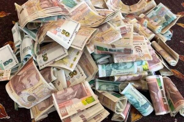 Жена присвои над 11 000 лева от офис за бързи кредити във Варна