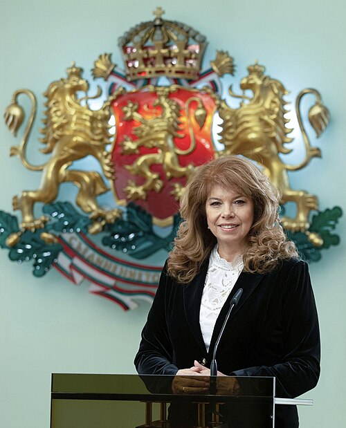 Йотова одобри правителството на Гюров и обяви дата за избори