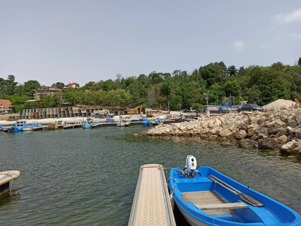 Бяла засилва развитието си с мащабни проекти в ключови сектори