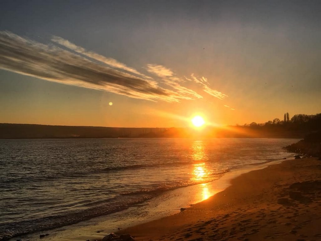 Варна финансира юбилея на „Варненско лято“, но спря проекта за младежки център