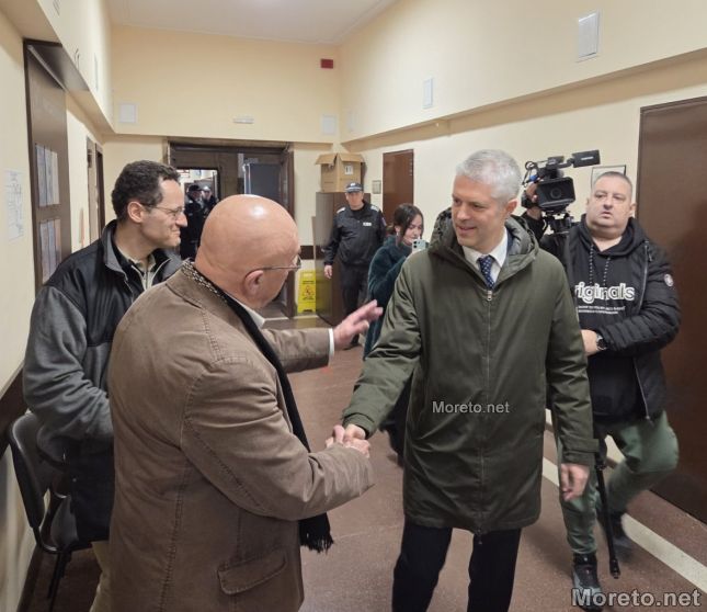 Съдът спря делото срещу кмета на Варна заради изборен имунитет.