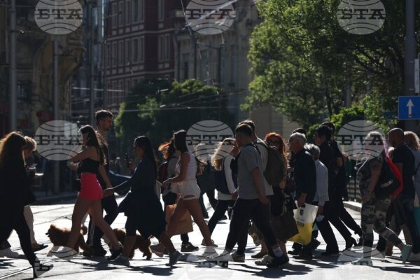 Жените все още чакат истинско равенство: статистиката показва дългия път към равноправие.
