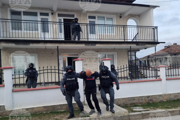 Полицейска операция срещу купуване на гласове във Варненско.