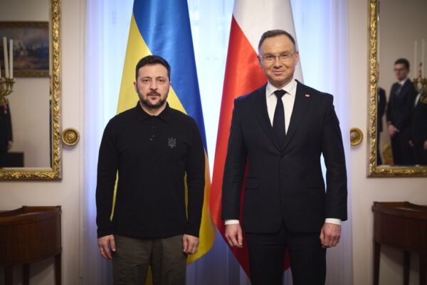 Политическо противопоставяне в Полша поставя под въпрос участието на страната в отбранителната програма на ЕС