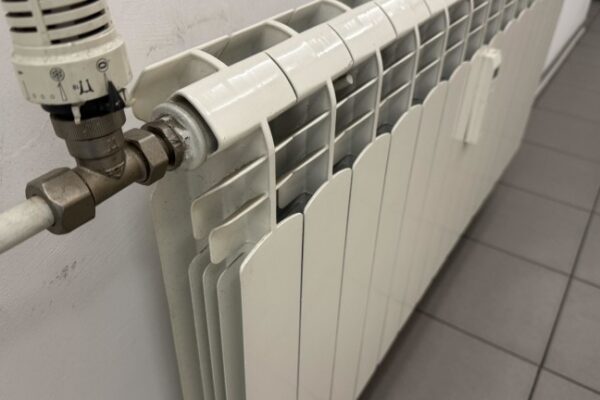 Кремен Георгиев: Парното няма да поскъпне въпреки скока в цената на газа