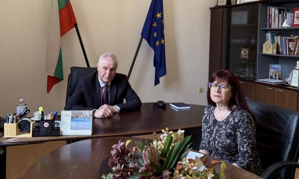 Над 100 училища в област Варна стават изборни секции