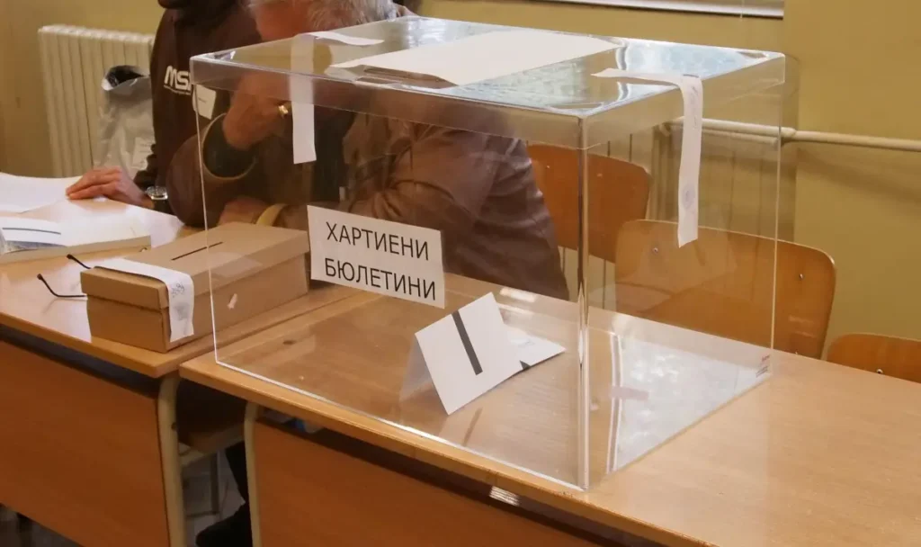 ЦИК брои заявленията: рекорден интерес към вота в чужбина