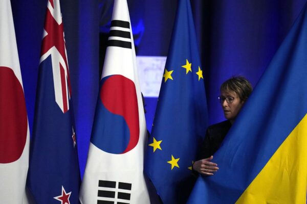 Министрите на външните работи от Г-7 осъждат атаките на Иран и обещават мерки за защита на глобалните енергийни доставки.