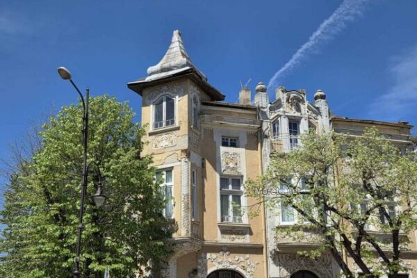 Варна: Паметници на културата се рушат въпреки заповедите за укрепване.