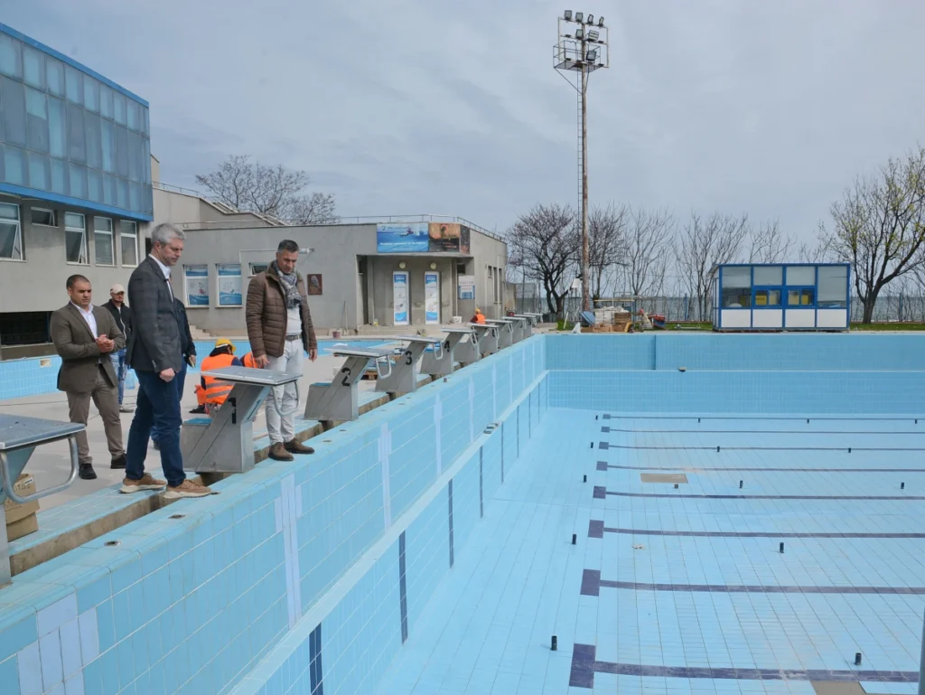 Басейн „Юлиян Русев“ във Варна ще бъде готов до края на май