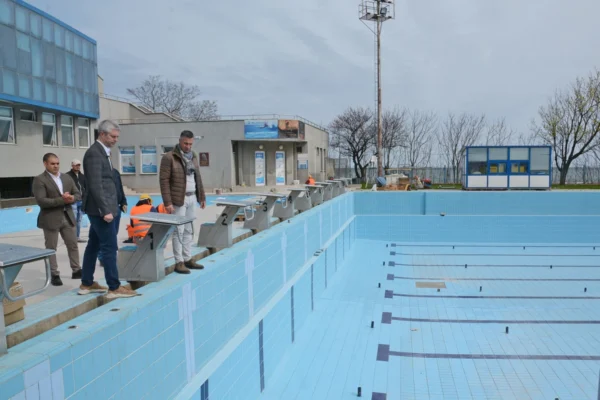 Басейн „Юлиян Русев“ във Варна ще бъде готов до края на май