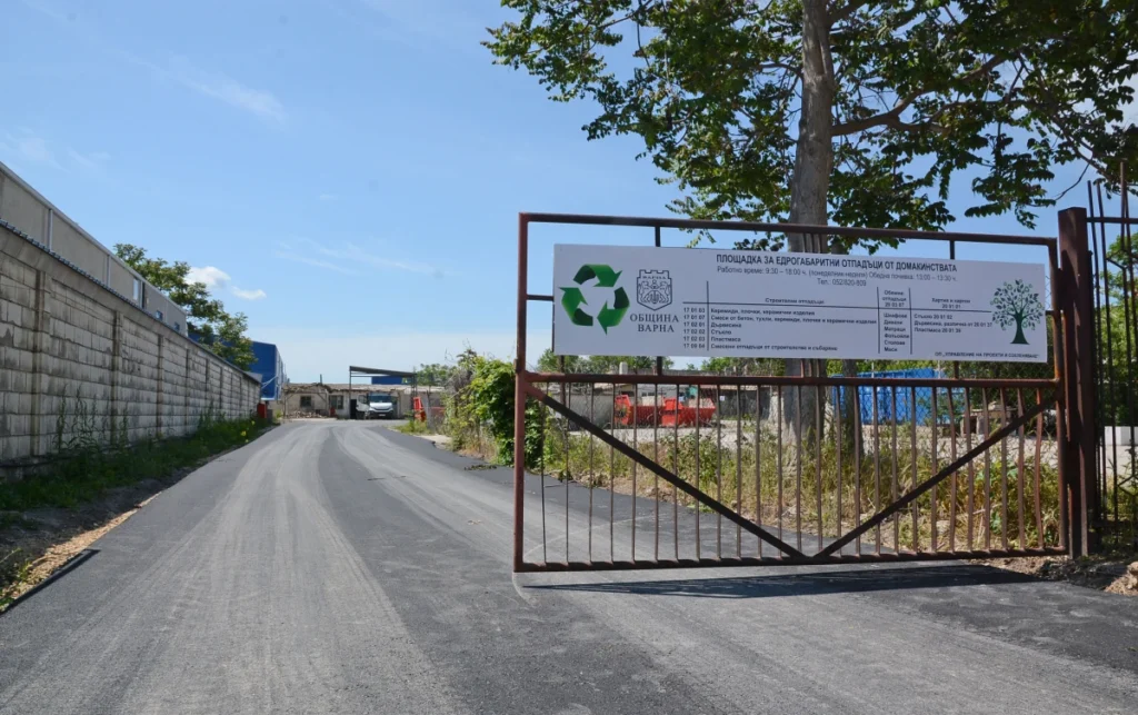 Площадката за отпадъци във Варна премина на летен график