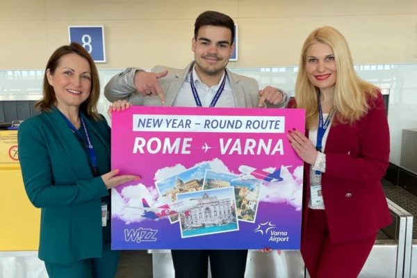 Първият полет от Рим откри нова въздушна връзка с Варна