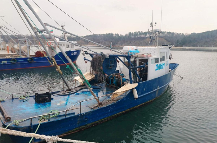 Скъпите горива правят риболова нерентабилен: Секторът търси помощ от ЕС