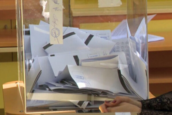 Само в две секции без машини: Как ще се гласува във Варна