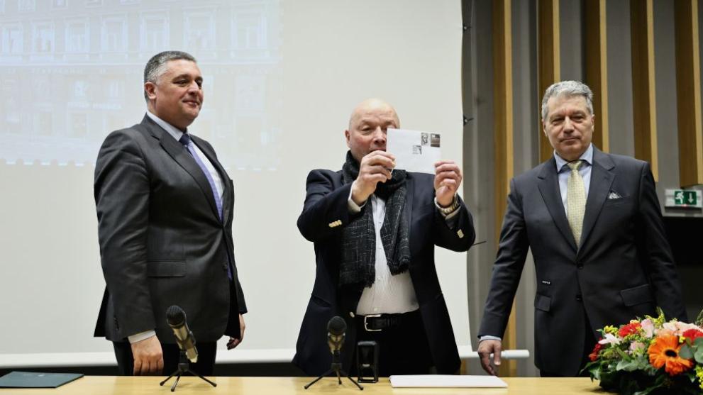 Нова пощенска марка отбелязва 150 години от рождението на Сарафов