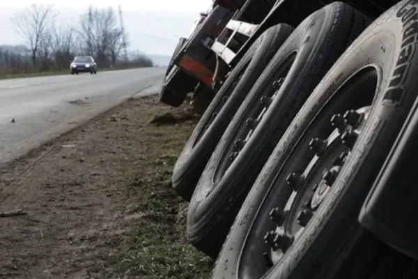 Движението на „Хемус“ тръгна, но катастрофа блокира пътя за Монтана