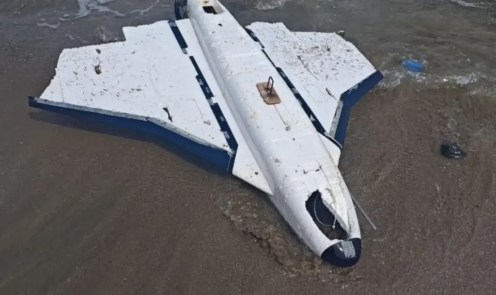 Морето изкара дрон до къмпинг „Делфин“ край Ахтопол