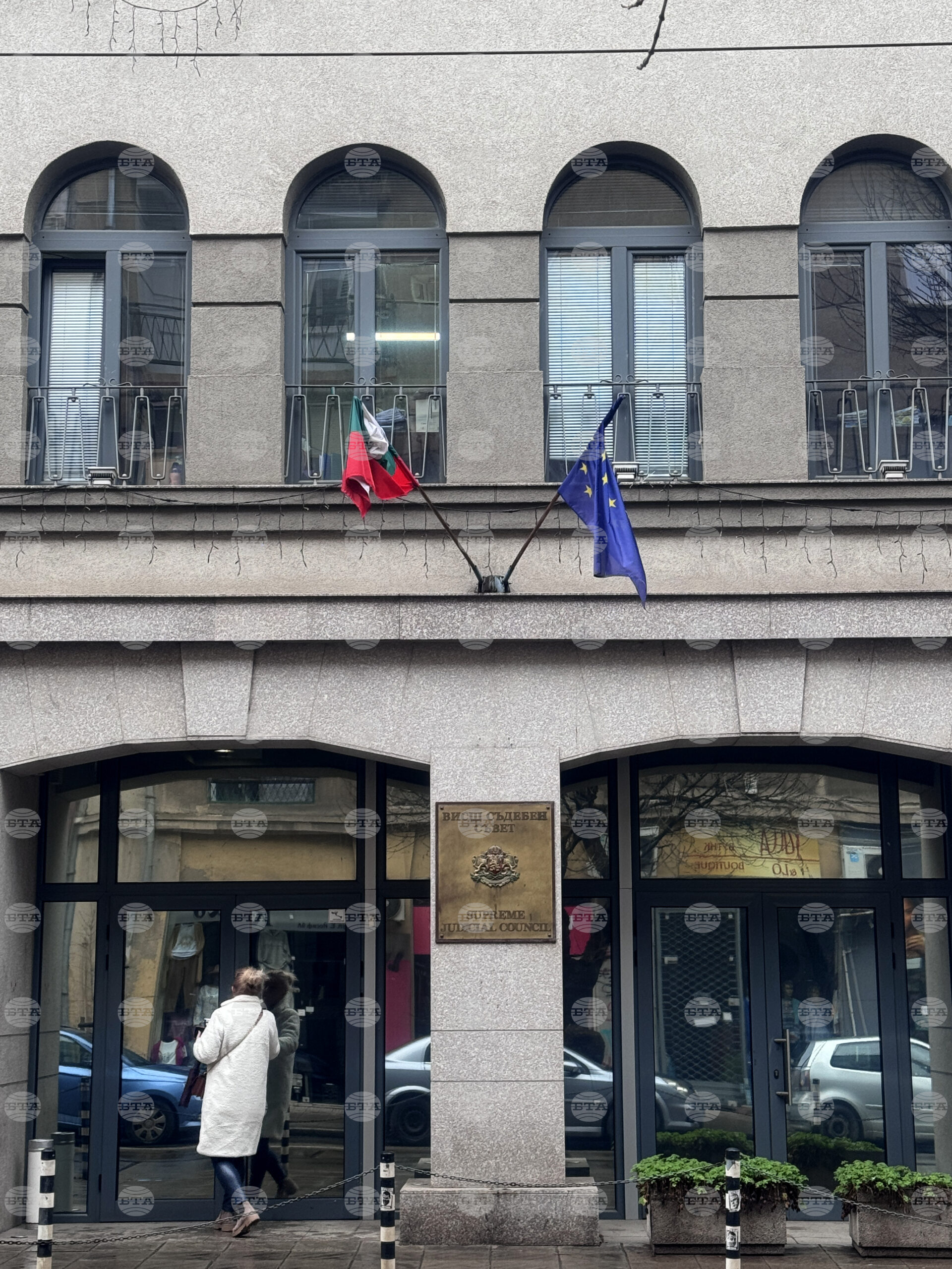 Двоен стандарт във ВСС: Единият прокурор срещна съпротива, друг бе одобрен безкритично.