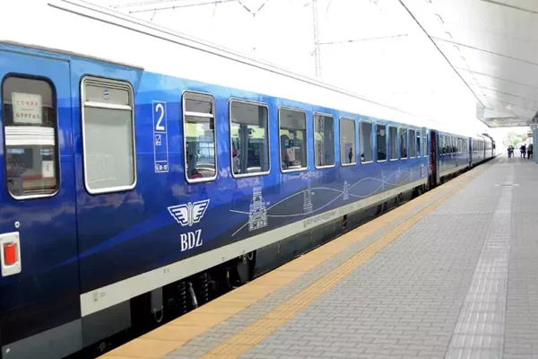 БДЖ пуска допълнителни места за Великден