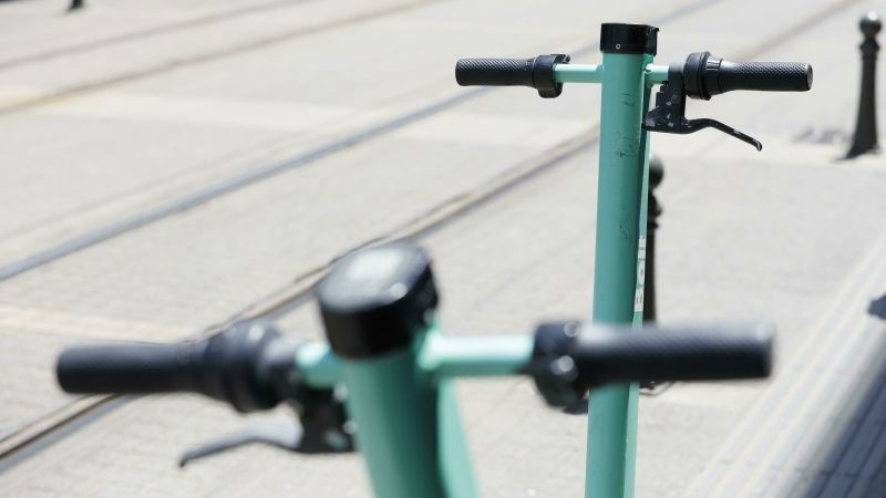 Готвят нов регистър и правила за електрическите тротинетки