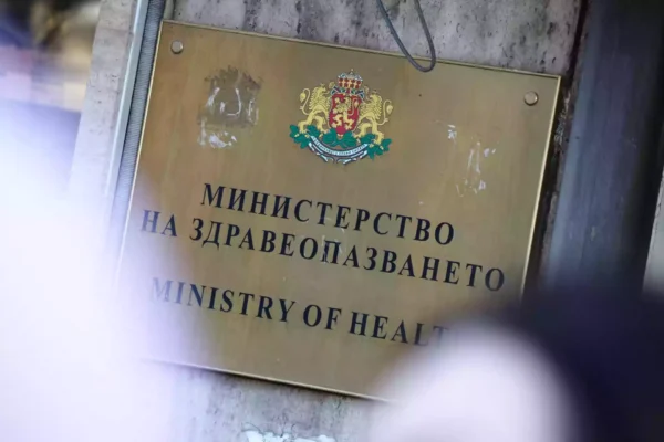 МЗ предупреди за риск от замърсена вода след наводненията