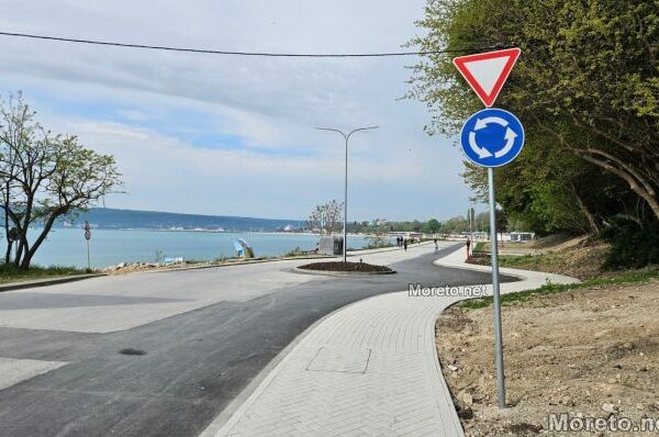 Алея Първа във Варна остава пешеходна зона, категоричен е кметът Коцев.