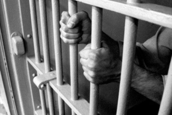 Стрелбата в центъра на Варна прати двама украинци в ареста за отвличане и незаконно лишаване от свобода.