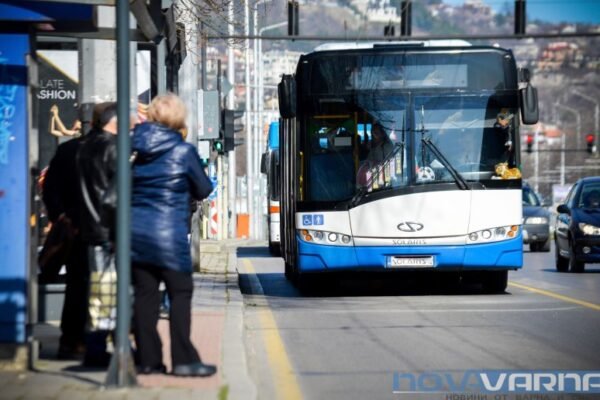 Променят движението на автобуси във Варна заради Задушница
