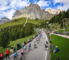 България приветства Giro d’Italia: 175 км между Пловдив и София, нови паркинг‑зони и падения сред колоездачите.