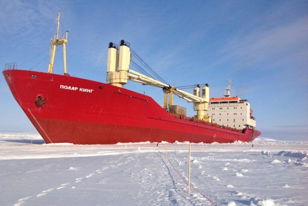 Руски балкер е обвинен в незаконно изхвърляне на отпадни води в турски води
