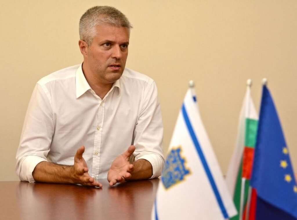 Коцев отрече риск от криза с боклука във Варна 