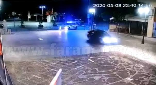 Бургаска полиция разбива организирани гонки с автомобили.