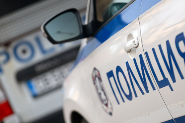 Проверка край Бургас разкри 33-ма мигранти в товарен автомобил