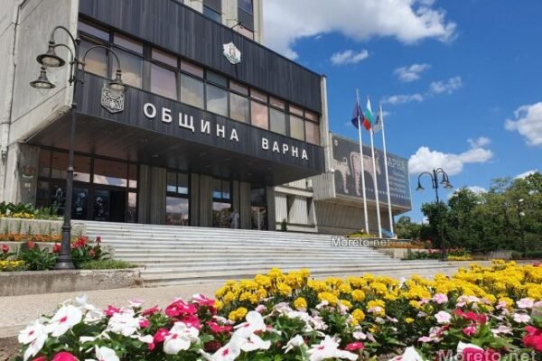Ремонтите във Варна: Общината отчете конкуренция между десетки строителни компании.