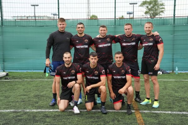 Пожарникарите във Варна вдигнаха купата в турнир с благотворителна кауза
