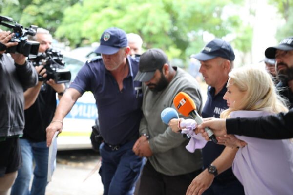 В ареста остава Асен Симеонов, укривал се 24 дни с доведената си дъщеря 