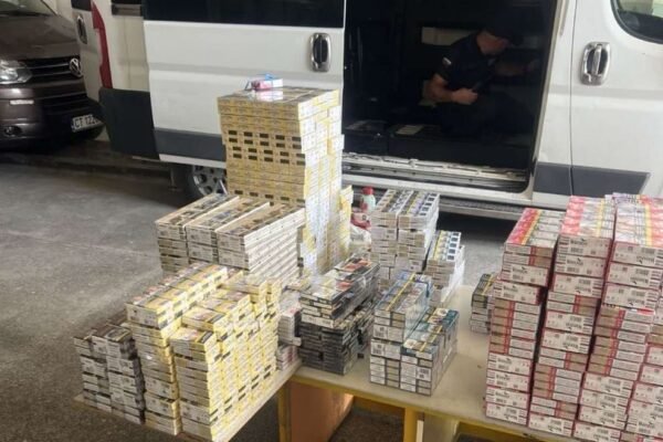 Митничари задържаха над 150 000 къса цигари при проверки към румънската граница
