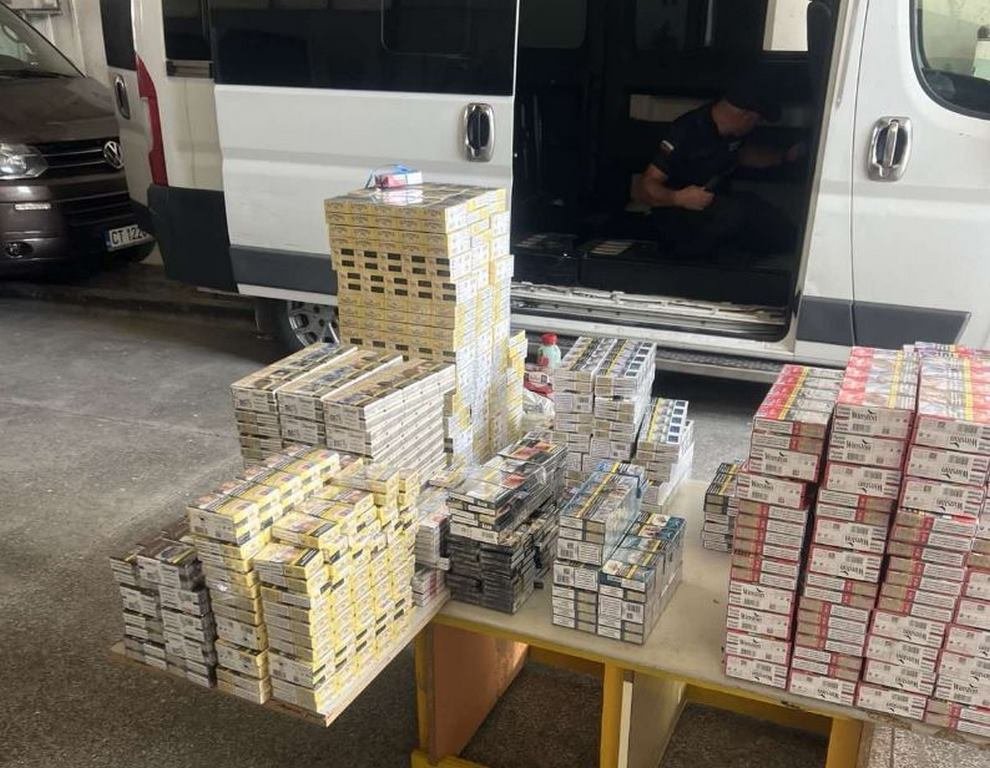 Митничари задържаха над 150 000 къса цигари при проверки към румънската граница