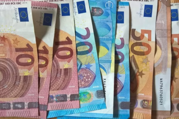 Общините погват длъжници с над 375 евро неплатени данъци