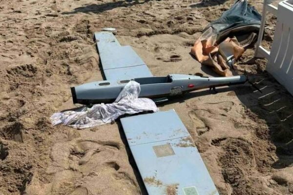Военноморските сили обезвредиха три потенциално опасни обекта по Черноморието.